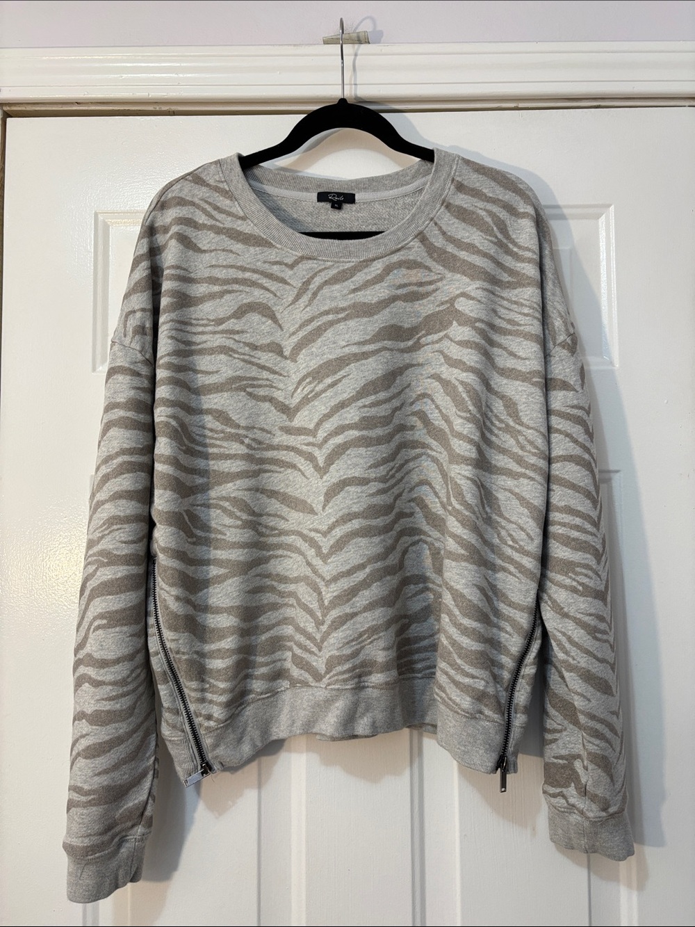 Rails brand Sweatshirt Size XL